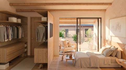 Casa para transformar en el centro de Centelles con patio y terraza