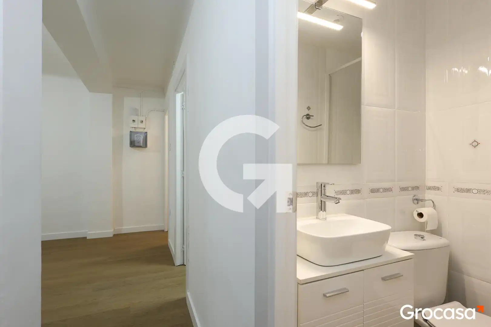 Baño de Piso en venta en L'Hospitalet de Llobregat con Aire acondicionado, Calefacción y Horno