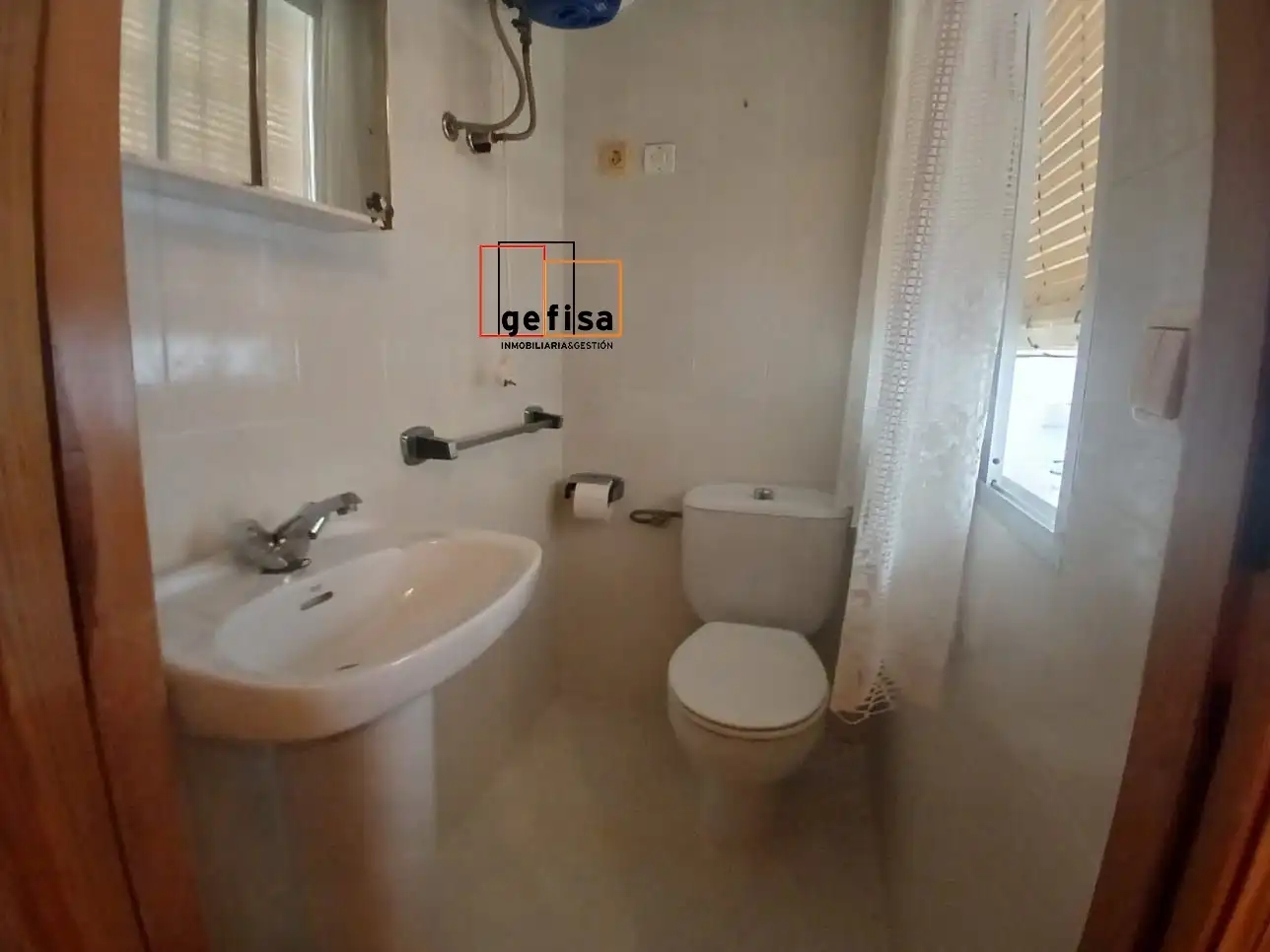 Bany de Pis en venda en Valdepeñas amb Calefacció i Balcó