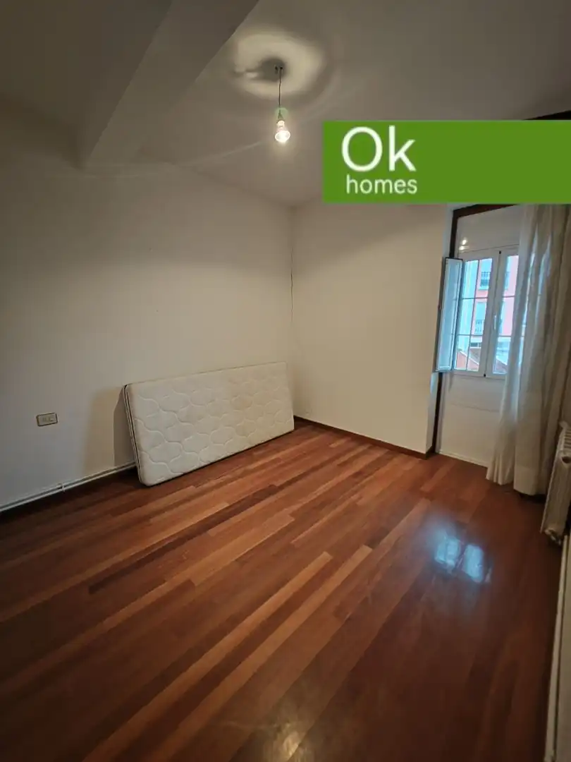 Bedroom of Detached homes for sale in Curtis  with Heating, Private garden and Parquet flooring