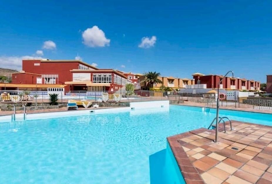 Piscina de Estudio de alquiler en San Bartolomé de Tirajana con Terraza, Amueblado y Piscina comunitaria