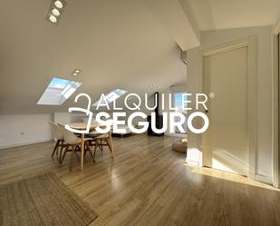 Bedroom of Attic to rent in  Madrid Capital  with Air Conditioner and Terrace