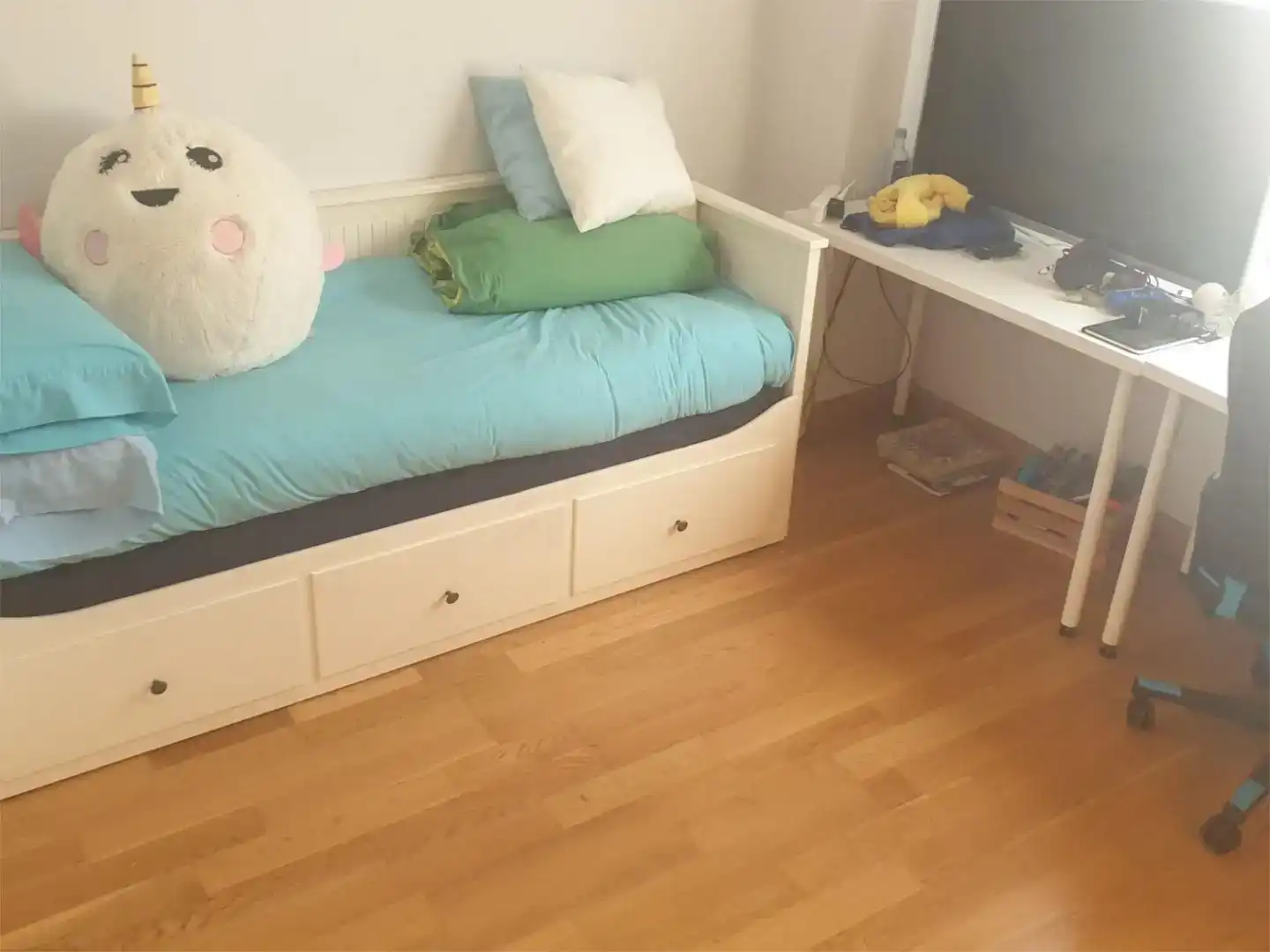 Schlafzimmer von Dachboden zur Miete in San Sebastián de los Reyes mit Klimaanlage, Schwimmbad und Balkon