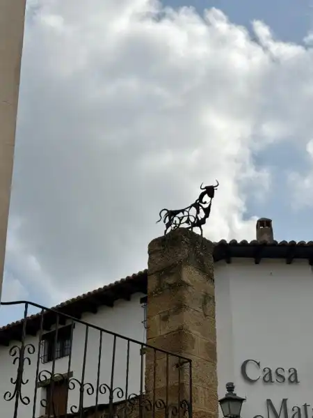 Vista exterior de Finca rústica en venda en Rubielos de Mora amb Aire condicionat, Calefacció i Terrassa
