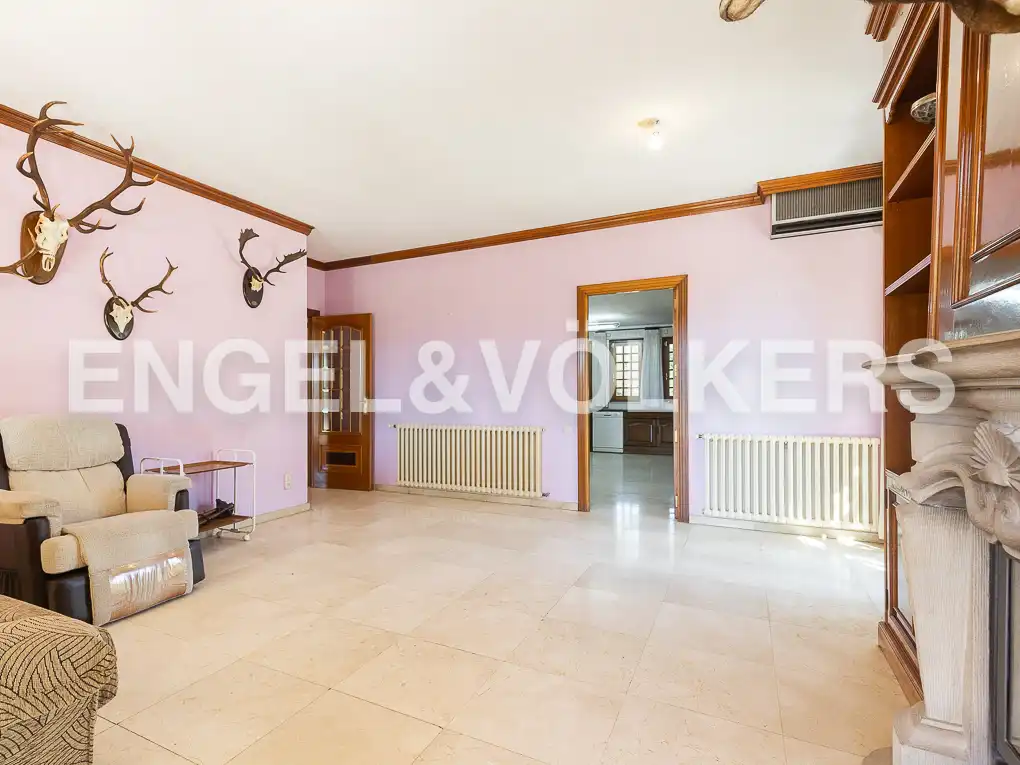 Houses for sale in Ontinyent  with Air Conditioner, Heating and Private garden