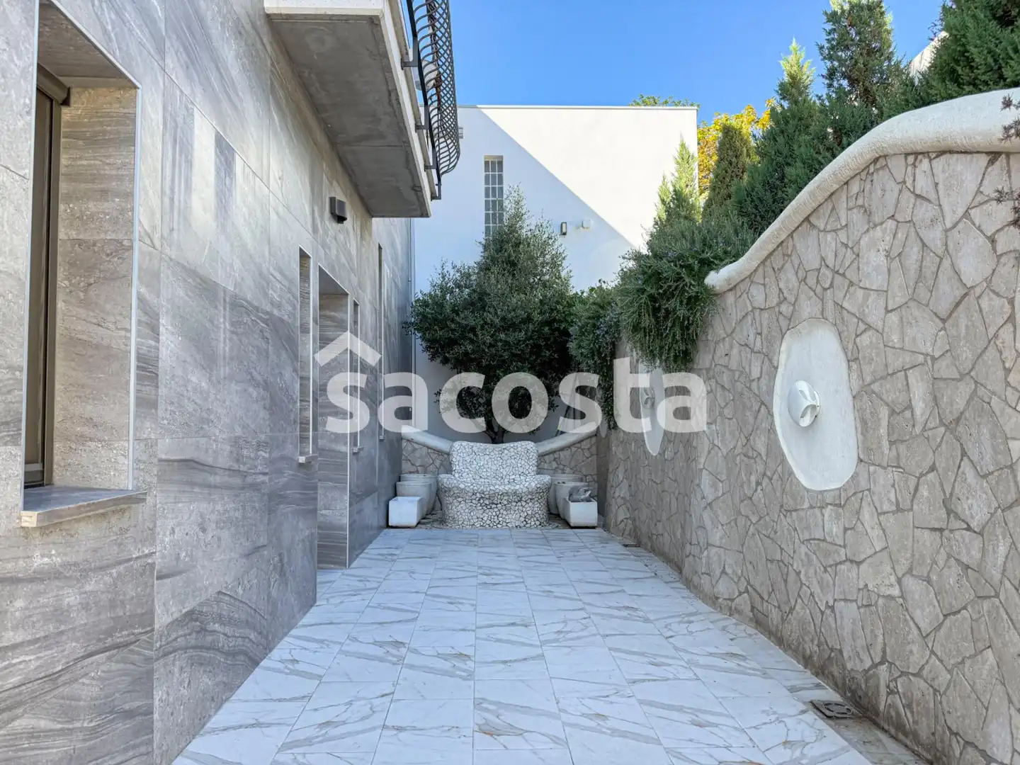 Vista exterior de Casa o xalet en venda en Lloret de Mar amb Aire condicionat, Jardí privat i Terrassa