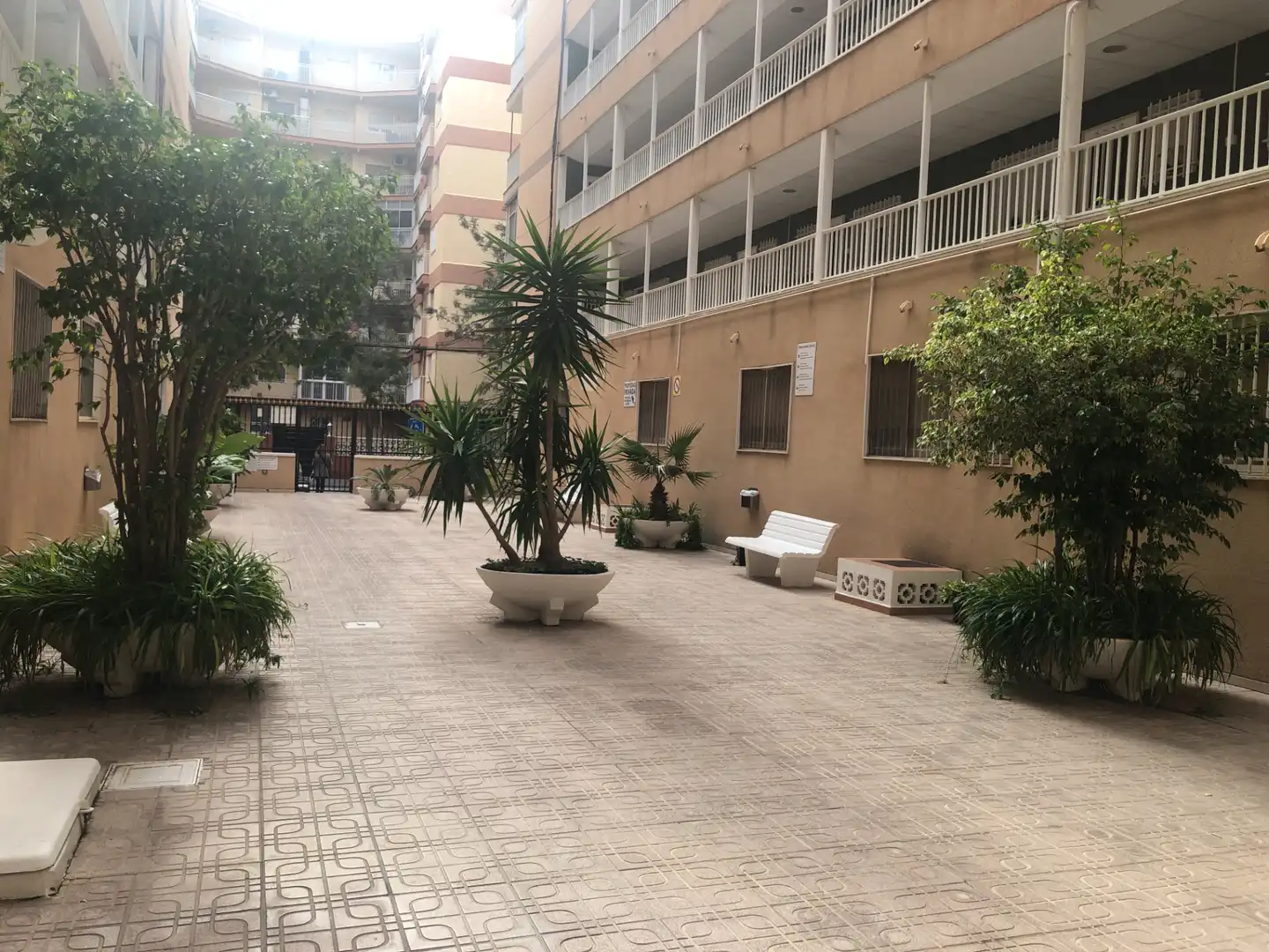 Exterior view of Apartments for rent in Santa Pola  with Terrace, Furnished and Oven