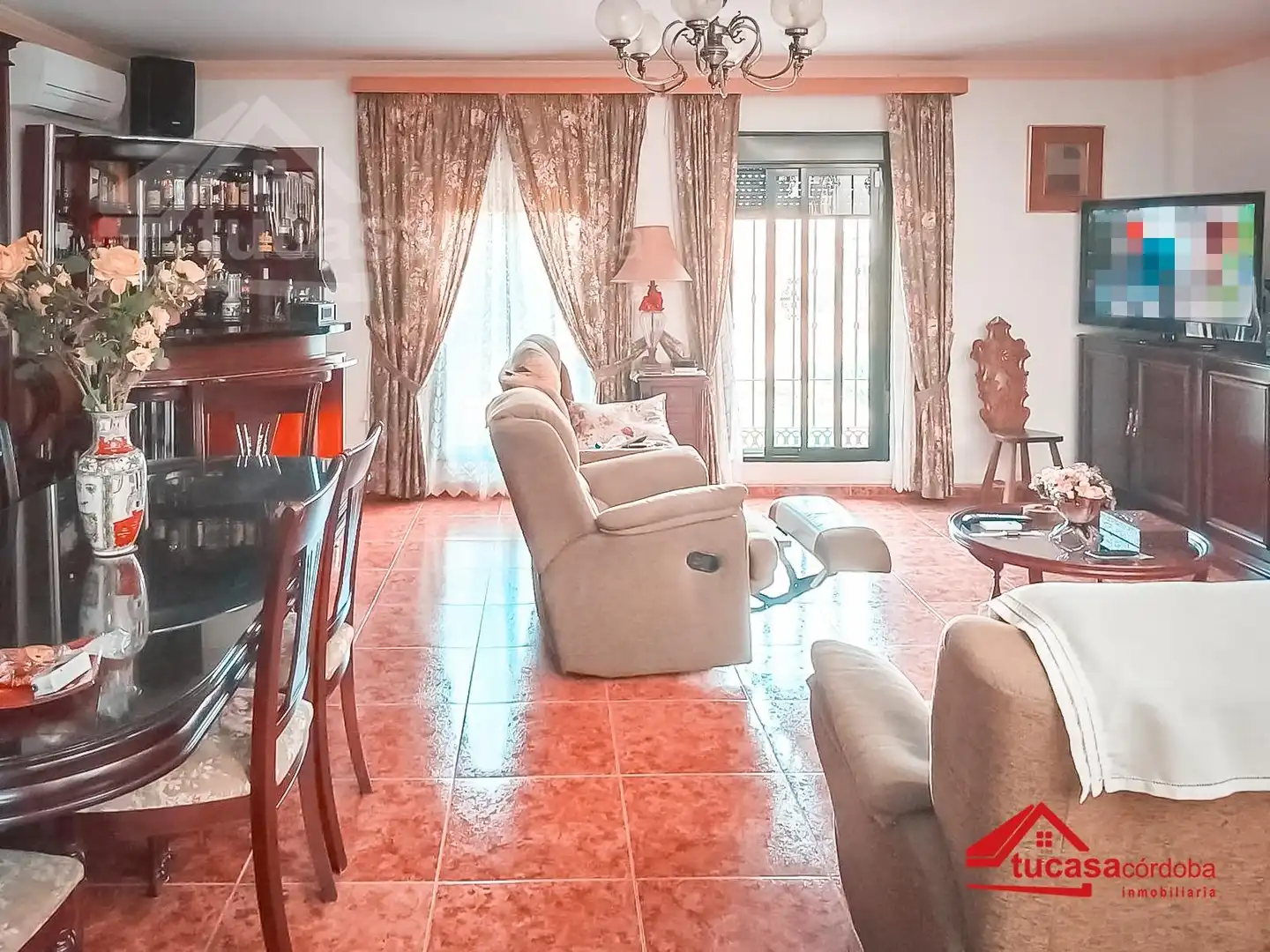 Living room of Country homes for sale in Córdoba  with Air Conditioner, Private garden and Storage room