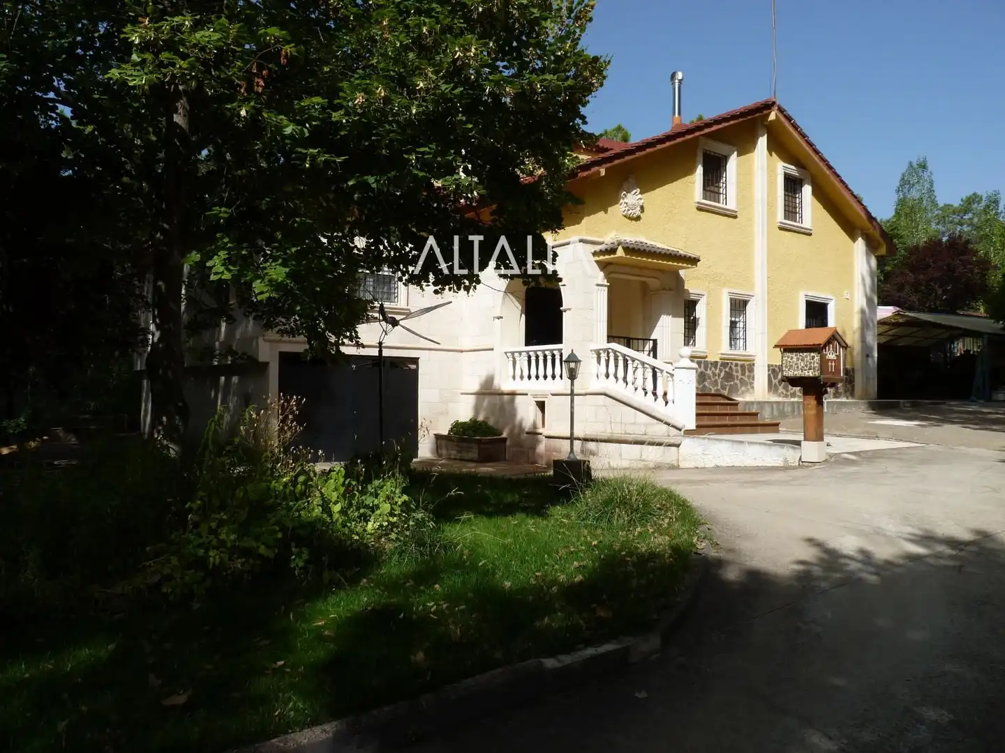 Vista exterior de Casa o xalet en venda en Fuentenava de Jábaga amb Calefacció, Traster i Piscina
