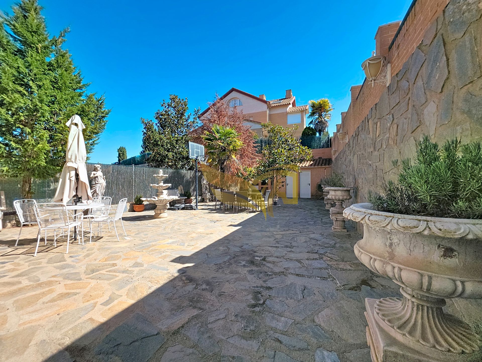 Garden of Single-family semi-detached for sale in Aranjuez  with Air Conditioner, Heating and Private garden