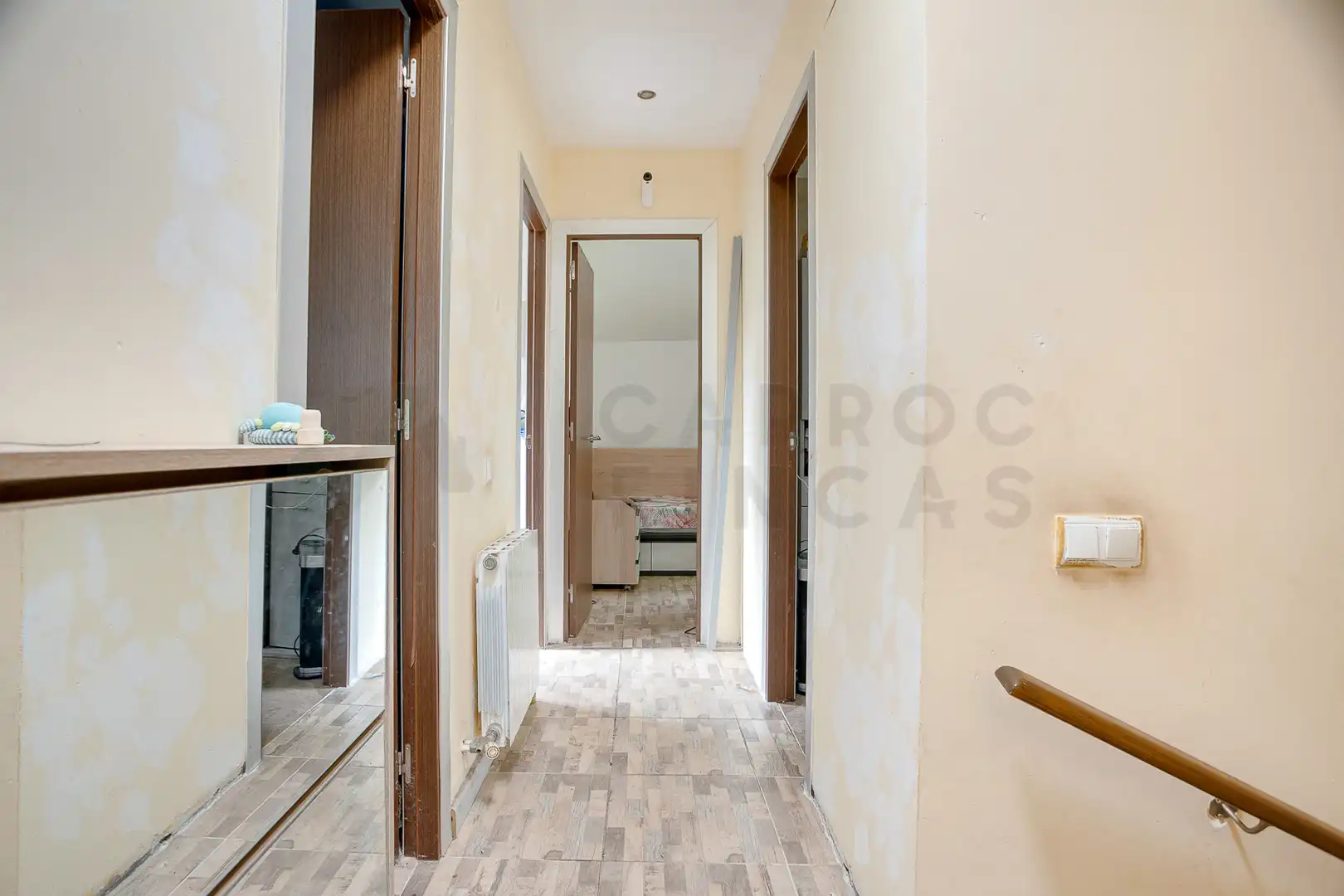 Haus oder Chalet zum Verkauf in Vallgorguina mit Heizung, Privatgarten und Ofen