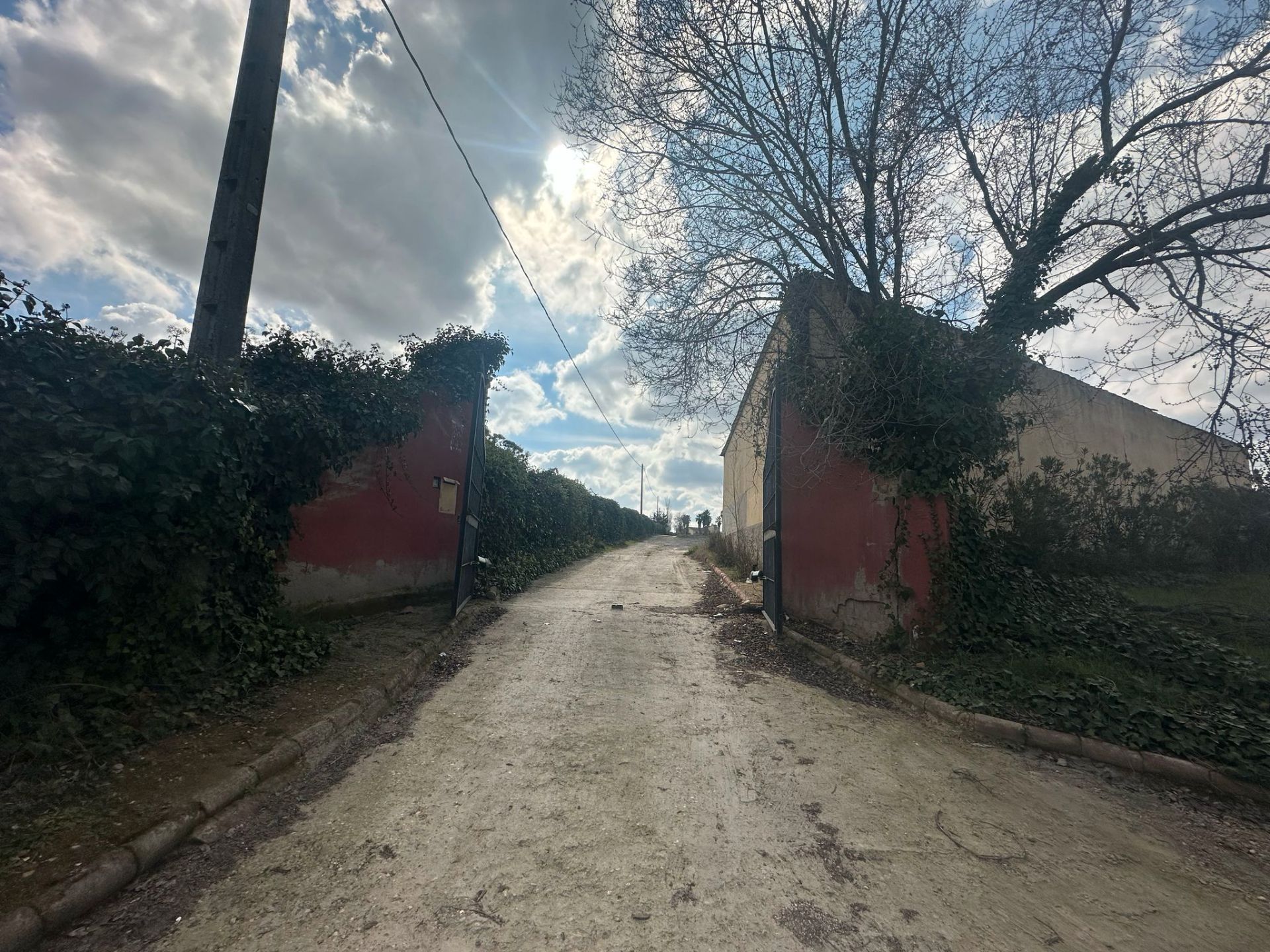 Exterior view of Country house for sale in Moraleja de Enmedio  with Air Conditioner, Private garden and Terrace