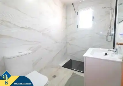 Casa amb piscina en venda a Zona Carrefour - Urbanizaciones, imagen 9