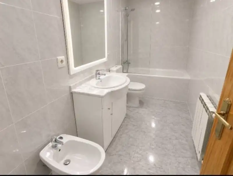 Chalet con terraza en venta en Miralvalle - Av. Virgen del Puerto - La Data, imagen 7