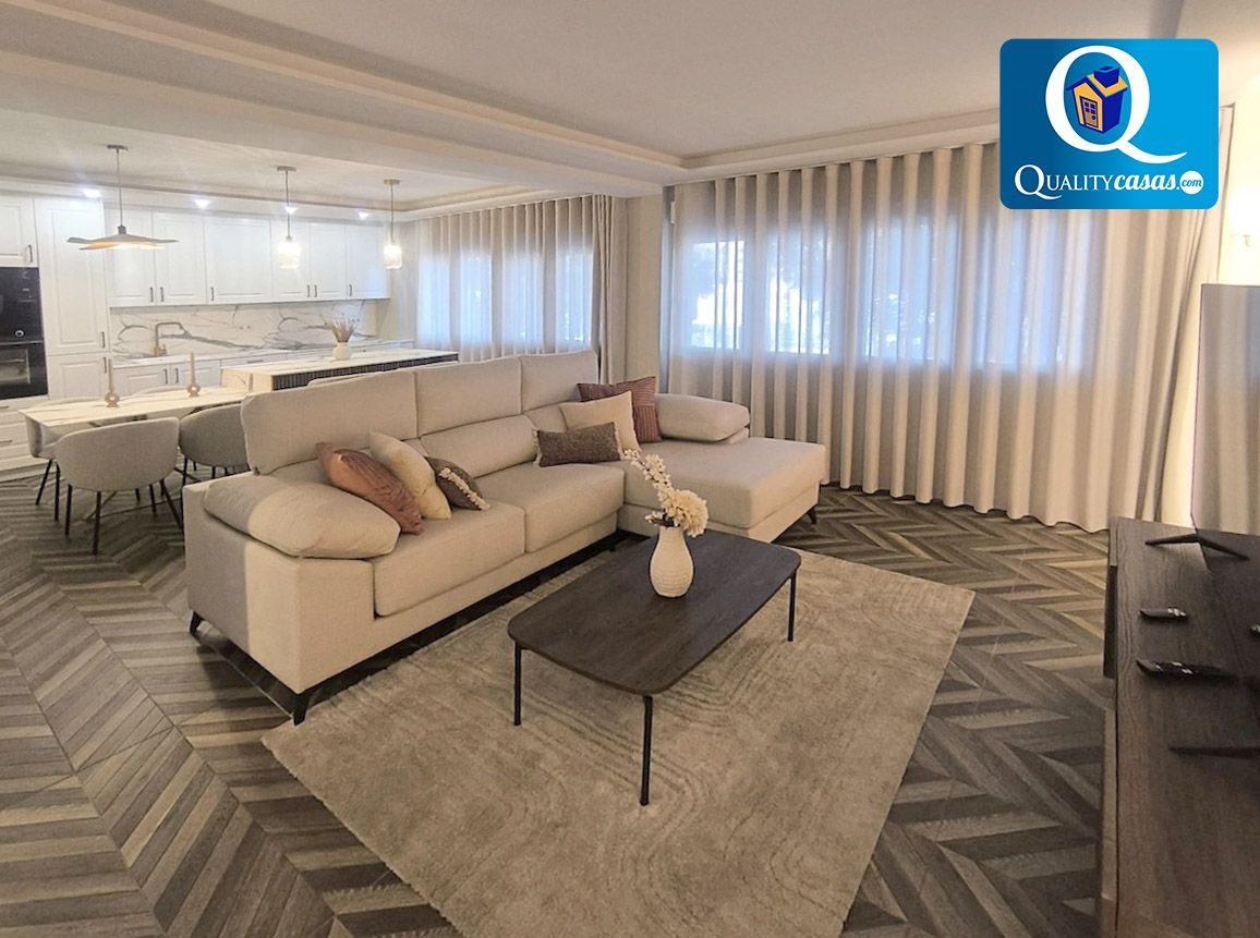 Sala d'estar de Apartament en venda en Alicante / Alacant amb Aire condicionat i Calefacció
