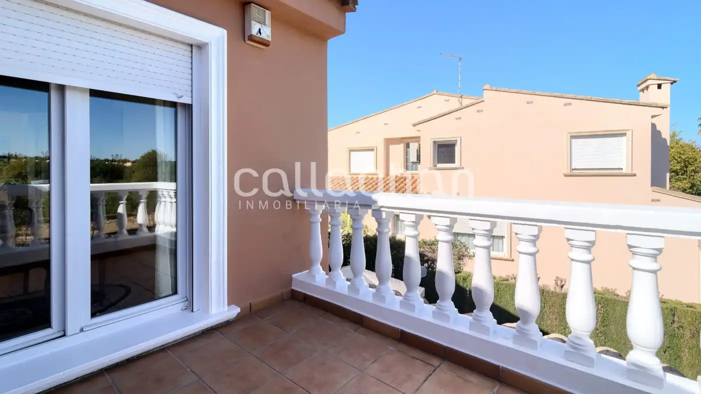 Terraza de Casa o chalet en venta en Paterna con Aire acondicionado, Calefacción y Jardín privado