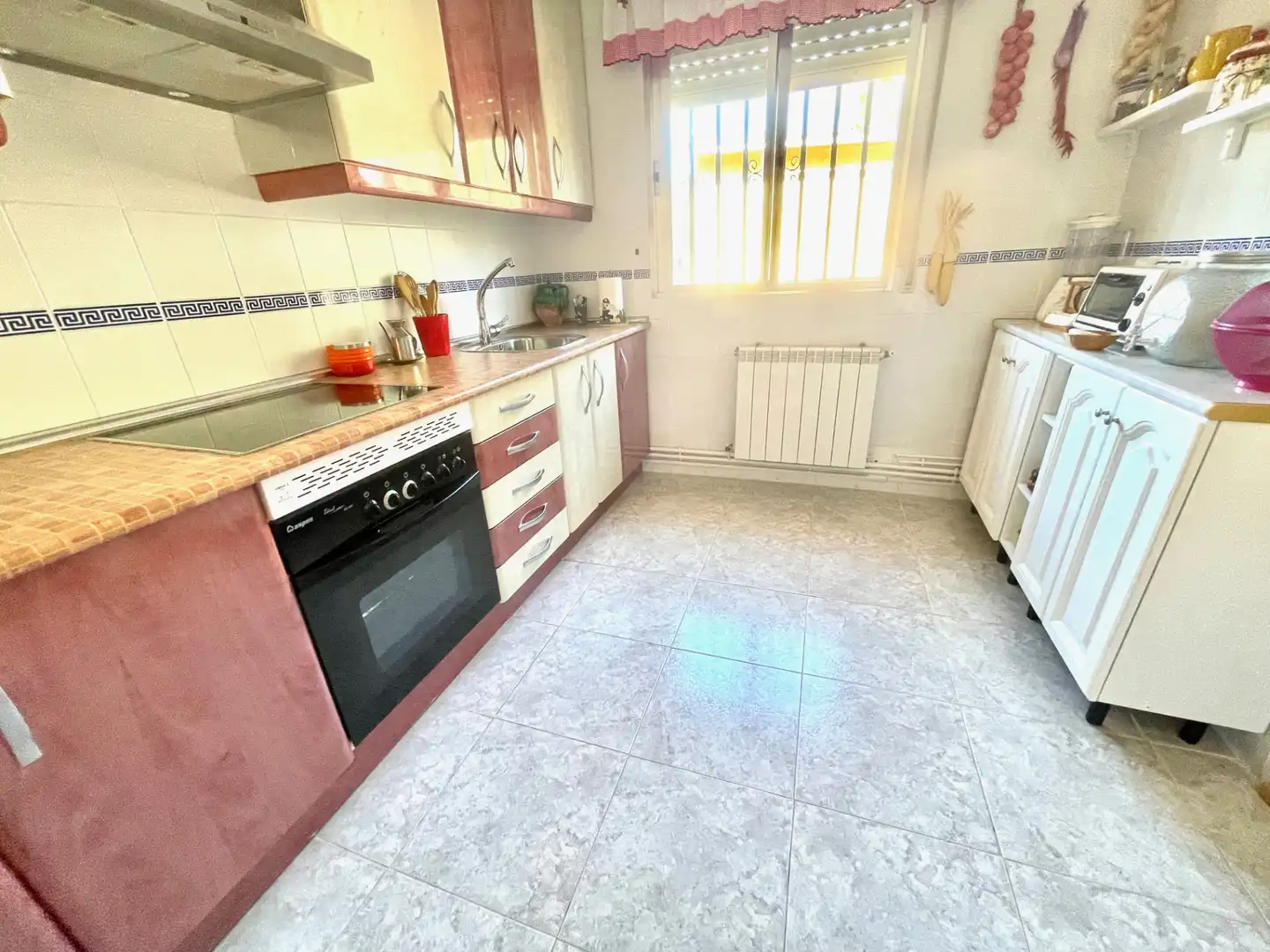 Cocina de Casa o chalet en venta en Mejorada del Campo con Calefacción, Jardín privado y Terraza