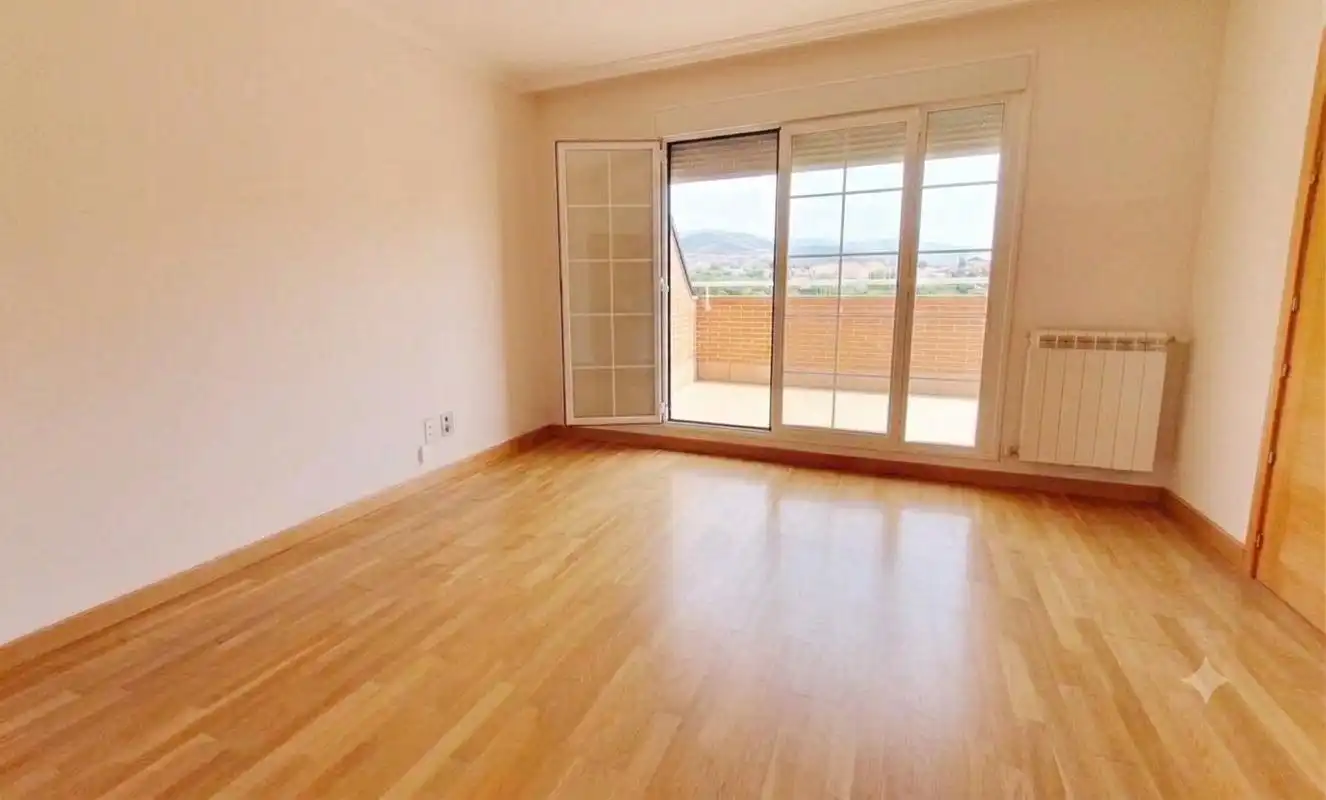 Habitación de Ático en venta en Collado Villalba con Calefacción, Jardín privado y Terraza