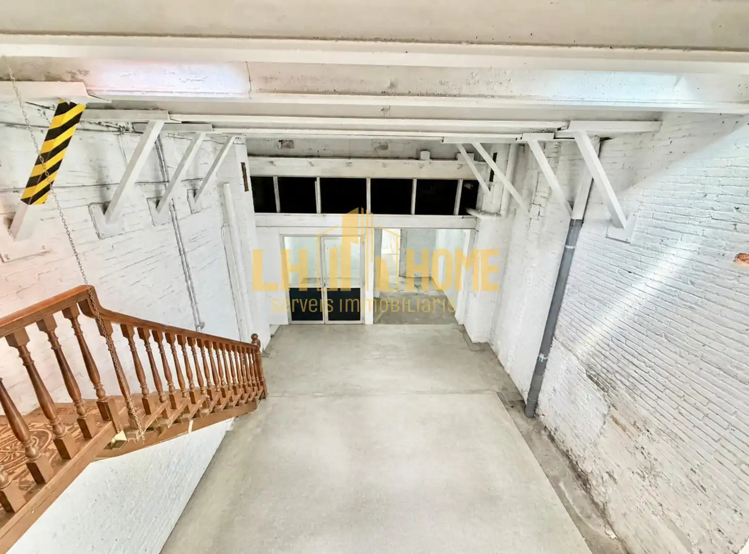 Commercial properties for sale in L'Hospitalet de Llobregat  with Air Conditioner