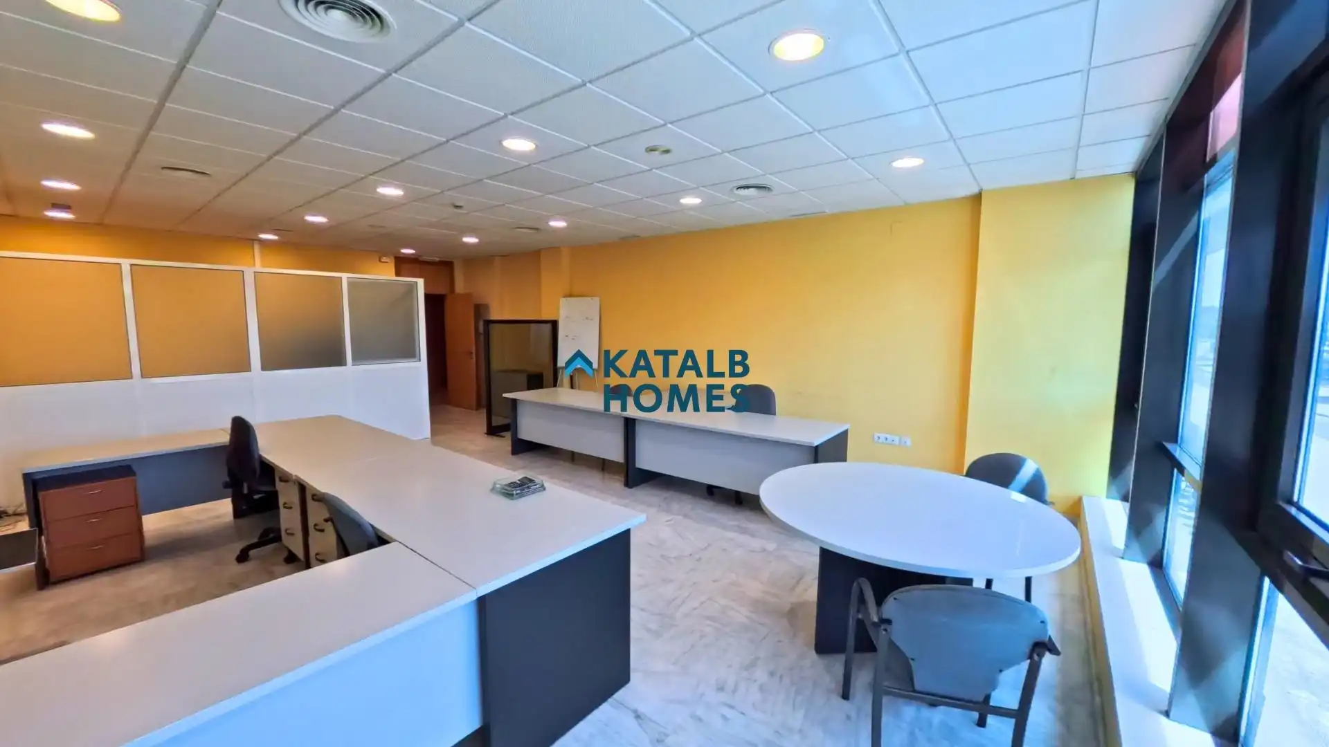 Büro zum Verkauf in Mairena del Aljarafe