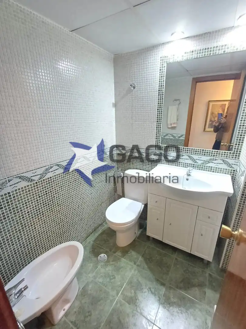 Baño de Piso de alquiler en Córdoba con Aire acondicionado, Calefacción y Terraza