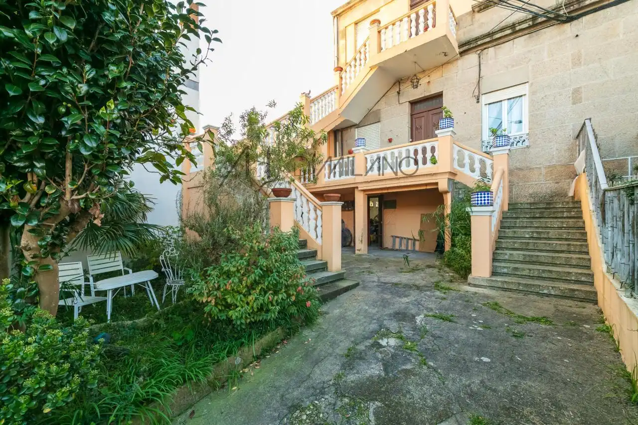 Exterior view of Houses for sale in Vigo   with Private garden