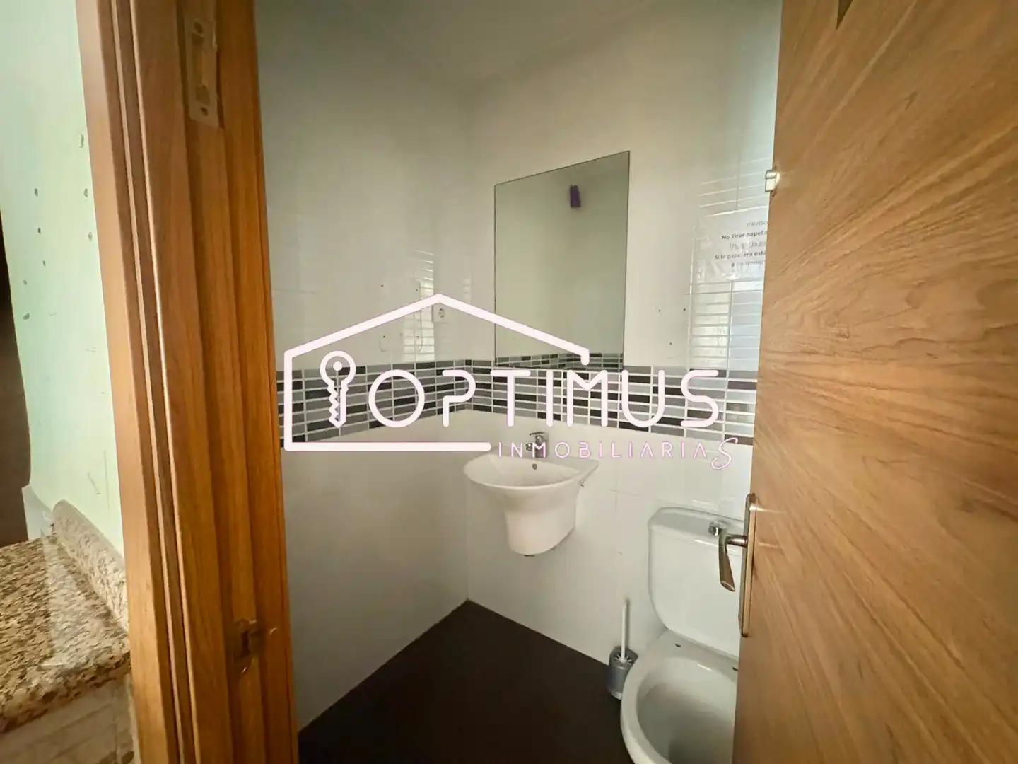 Badezimmer von Geschaftsraum zur Miete in Valencia