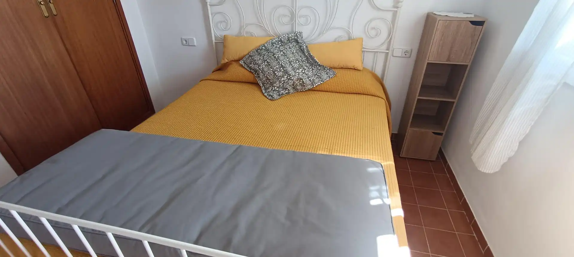 Dormitori de Pis de lloguer en Calvià amb Terrassa, Moblat i Alarma