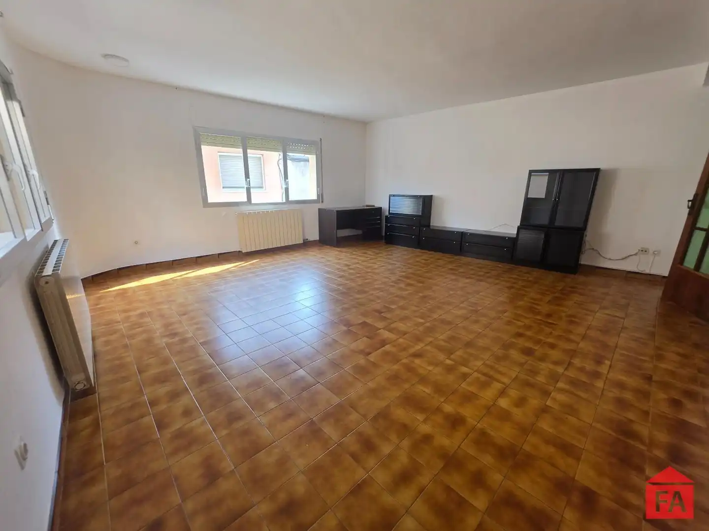 Sala d'estar de Casa o xalet en venda en Banyeres del Penedès amb Calefacció, Terrassa i Traster