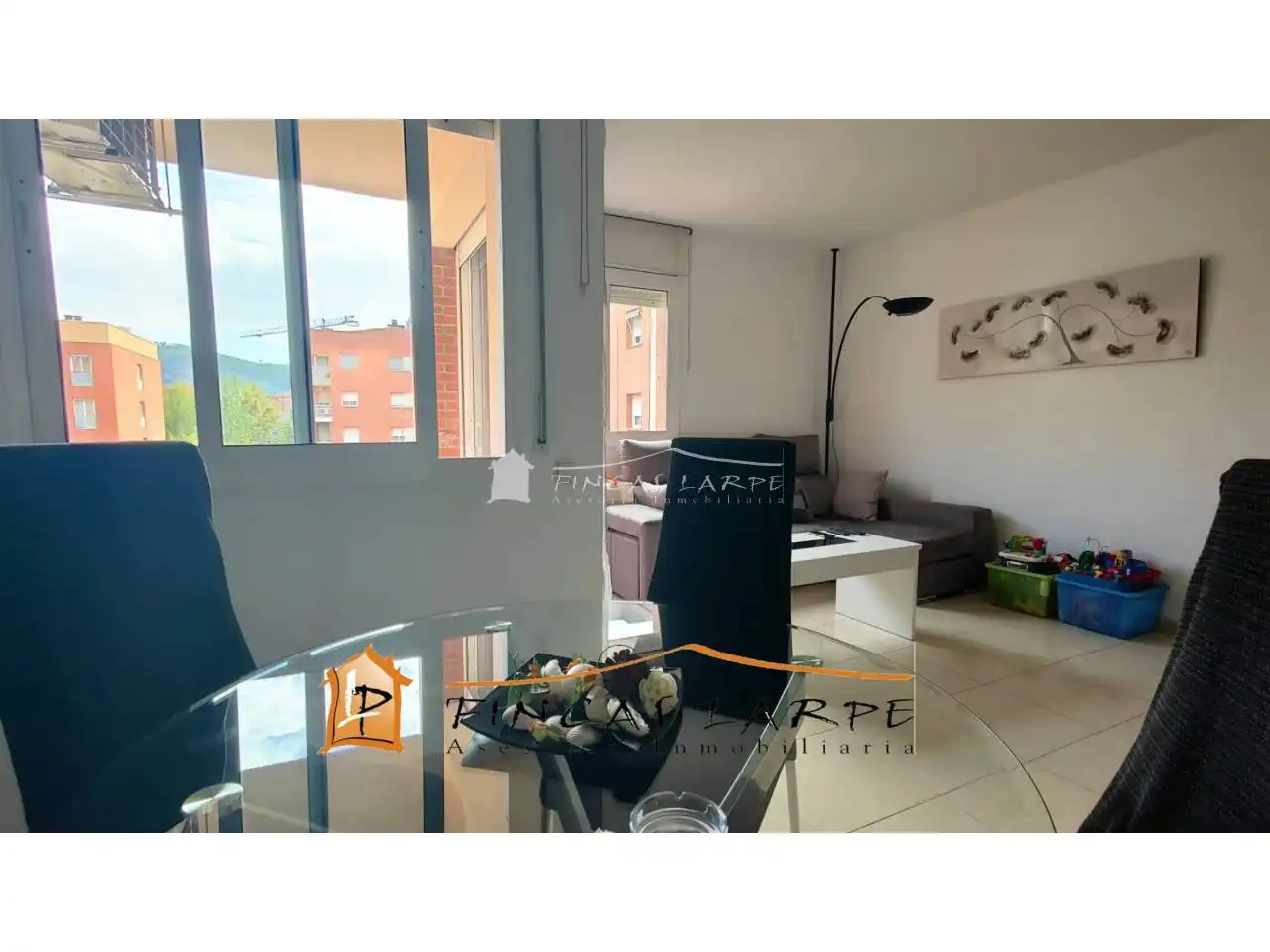 Vista exterior de Piso en venta en Martorell, Barcelona