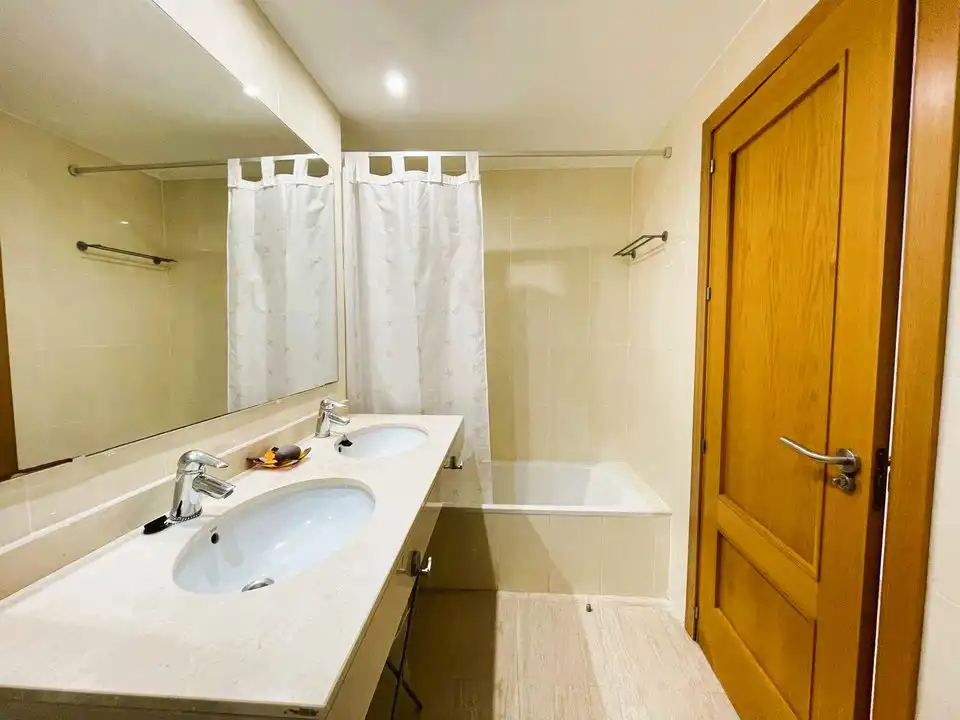 Baño de Piso de alquiler en  Palma de Mallorca con Aire acondicionado, Calefacción y Terraza