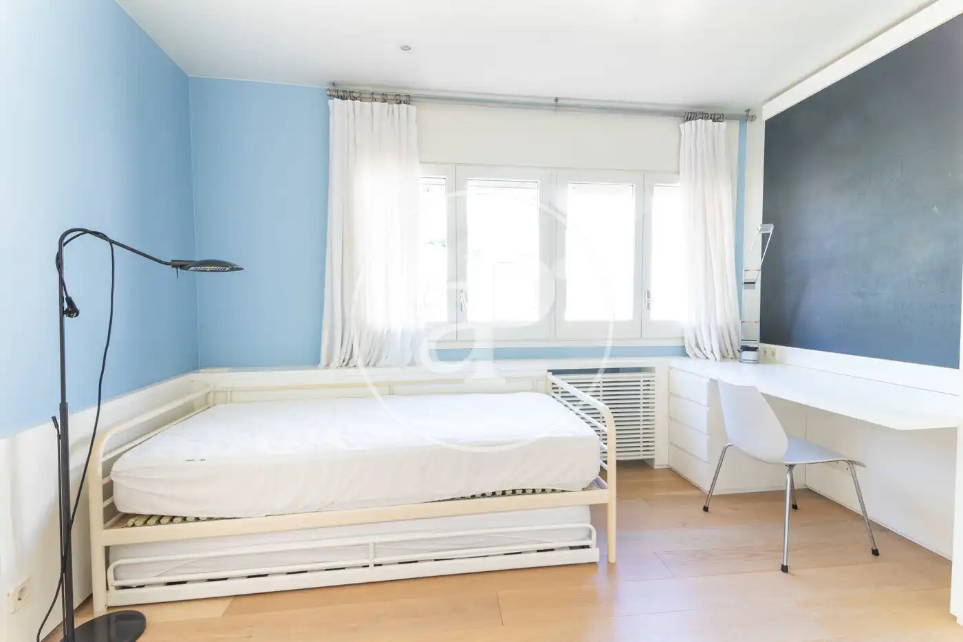 Bedroom of Flat for rent in Barcelona  with Air Conditioner, Heating and Terrace