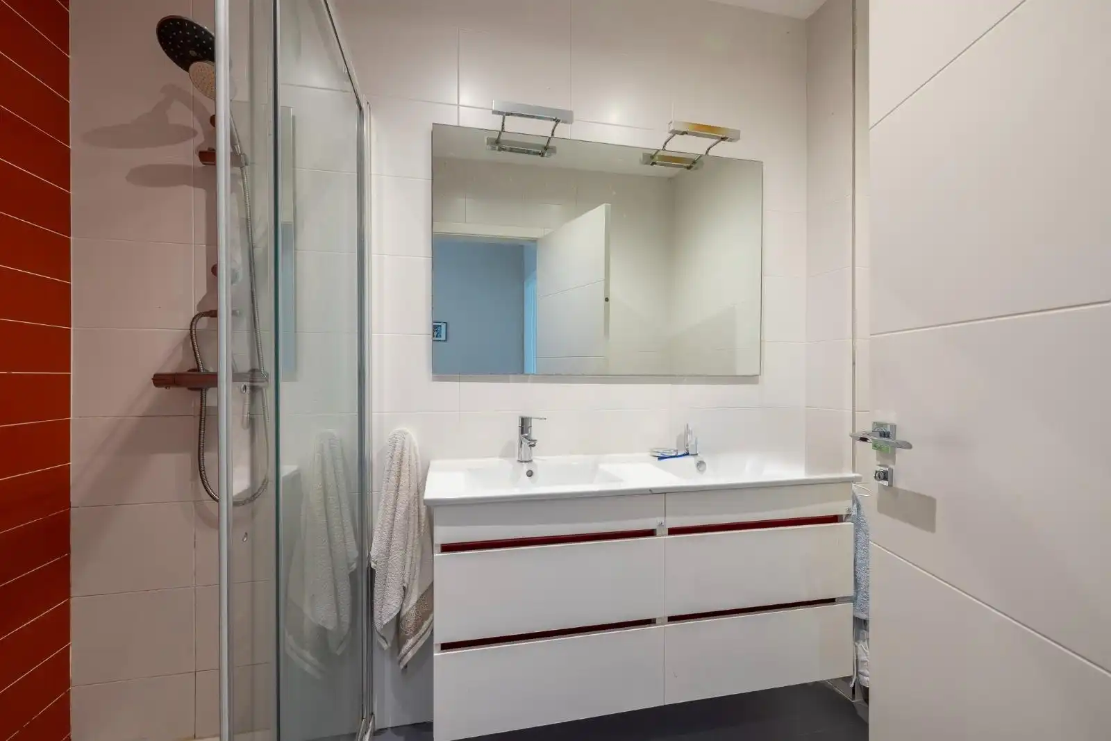 Bathroom of Houses for sale in Vigo   with Heating, Private garden and Terrace