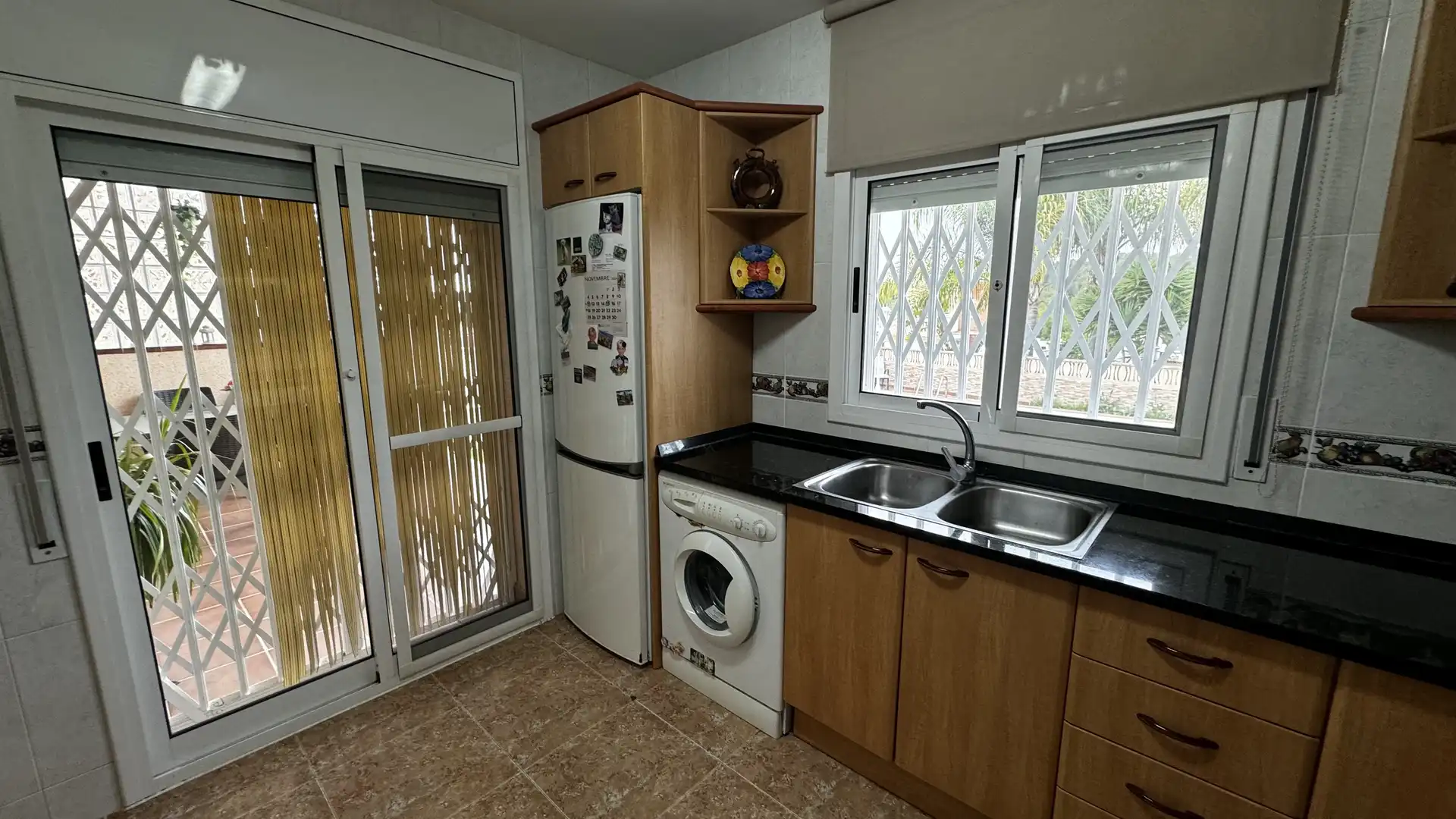 Cuina de Casa o xalet en venda en Creixell amb Aire condicionat, Calefacció i Jardí privat