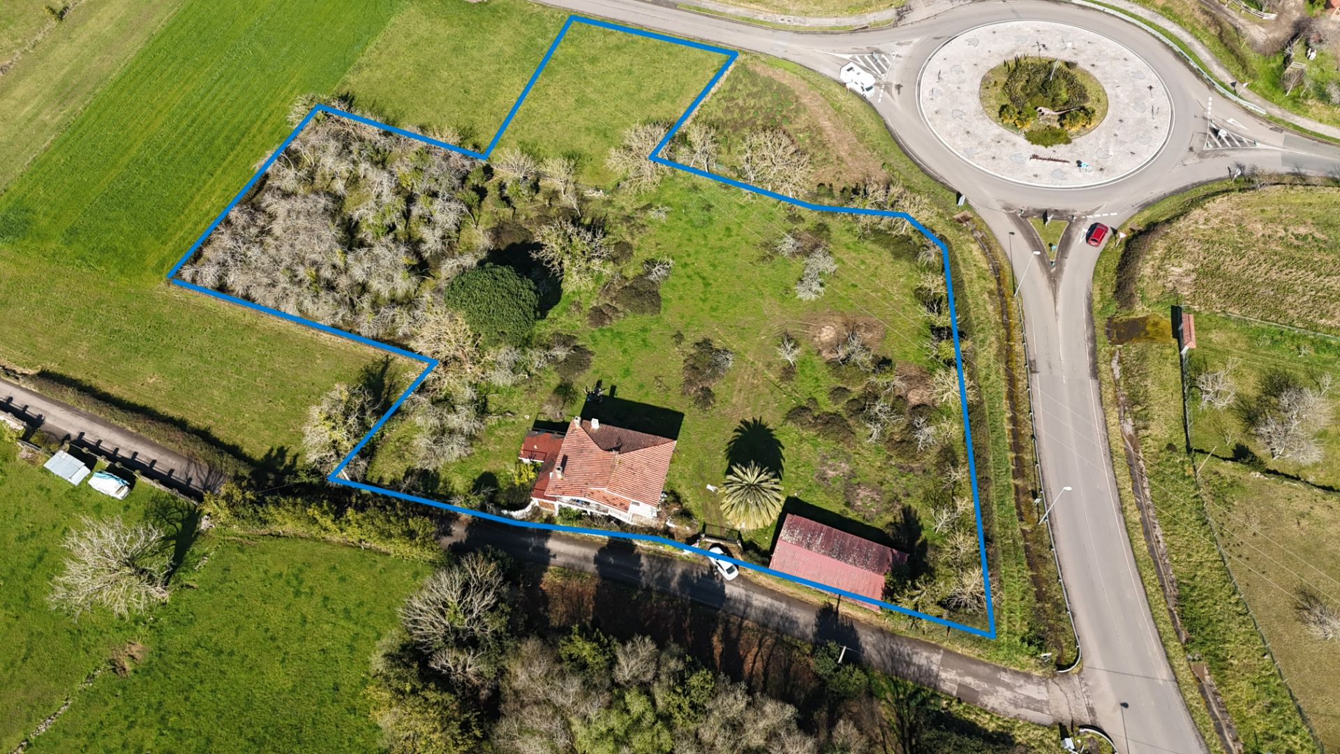 Casa o xalet en venda en Colunga amb Jardí privat
