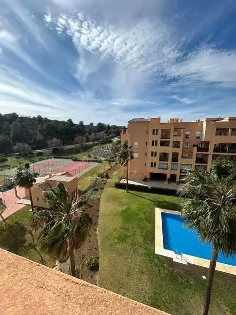 Vista exterior de Ático de alquiler en Fuengirola con Aire acondicionado, Terraza y Trastero