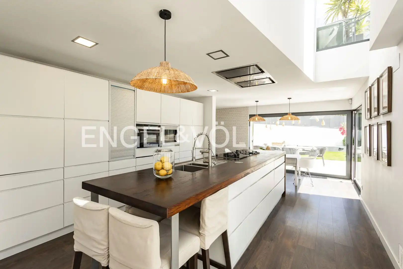 Cocina de Casa o chalet de alquiler en Barcelona con Aire acondicionado, Calefacción y Jardín privado
