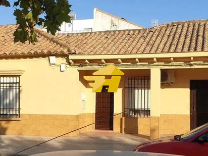 Vista exterior de Casa o xalet en venda en  Córdoba Capital amb Aire condicionat i Moblat