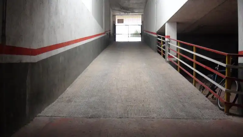 Aparcament amb ascensor en venda a Prolongacion Valencia, imagen 3