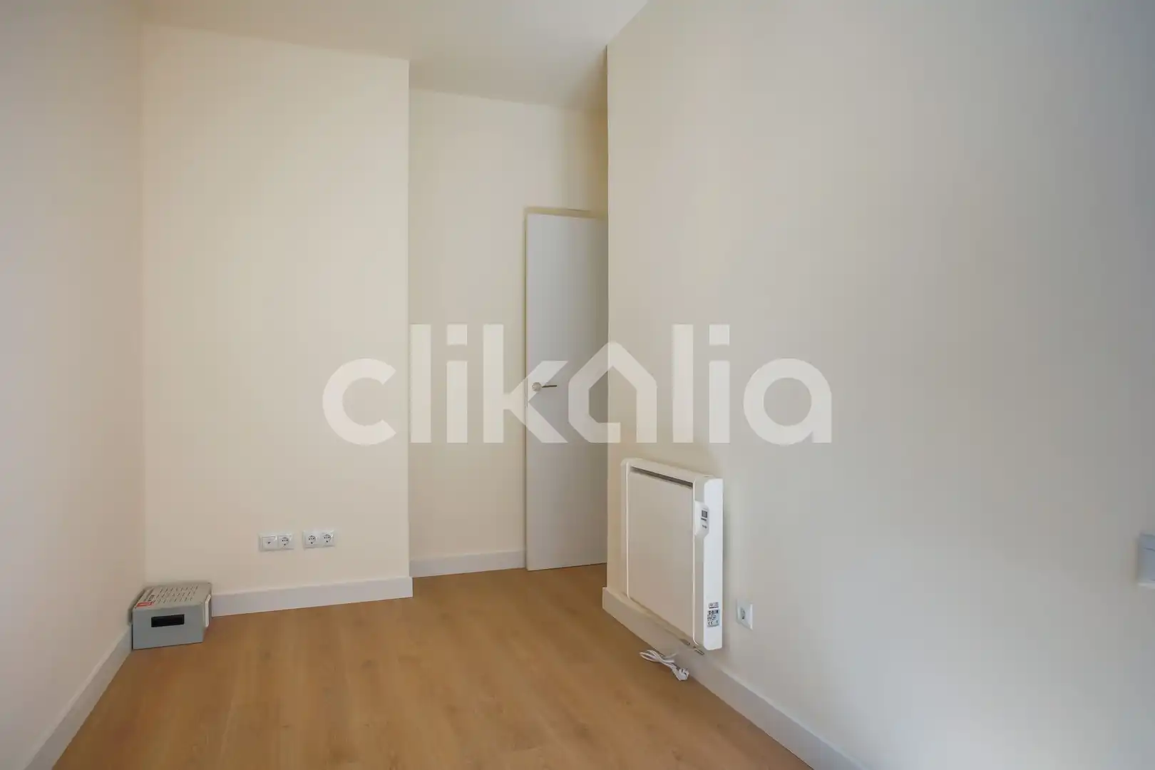 Habitación de Piso en venta en Madrid con Aire acondicionado y Calefacción