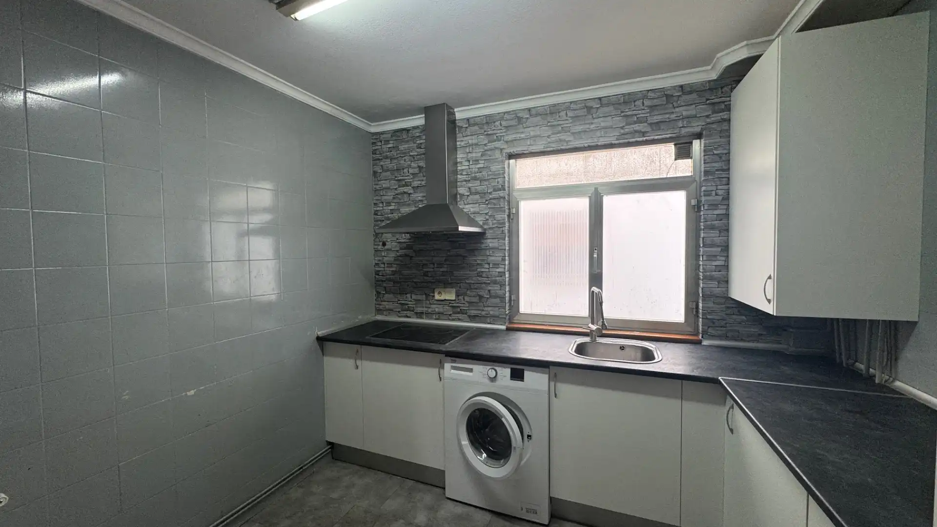 Cocina de Piso en venta en Santander con Calefacción