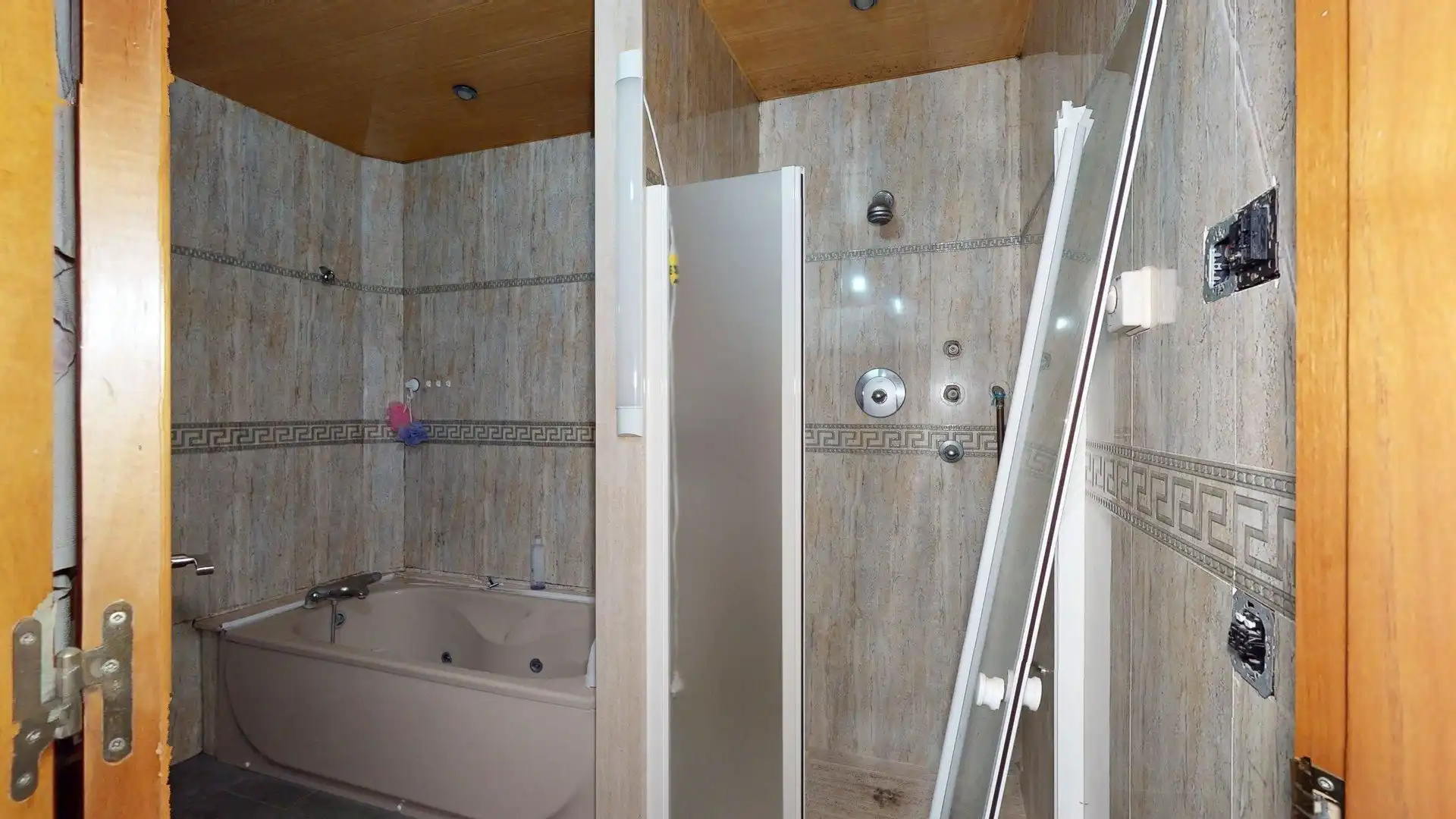 Bathroom of Houses for sale in Caldes de Montbui  with Heating, Private garden and Terrace