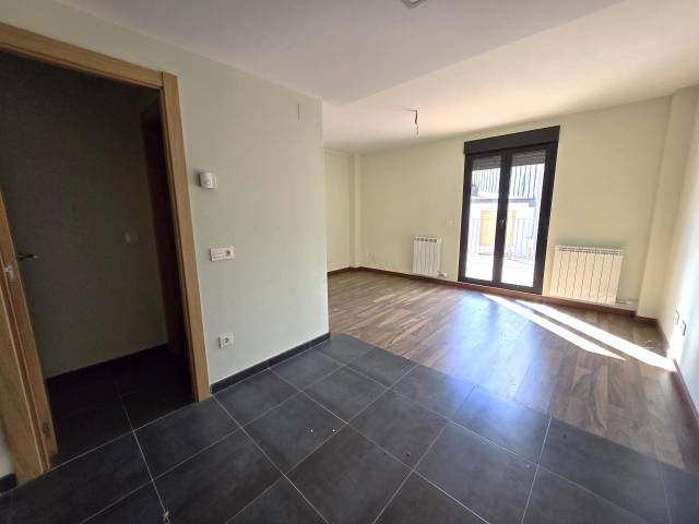 Dúplex en Venta en Calle Emiliano Alonso Sanchez Lomba en Puebla de Lillo