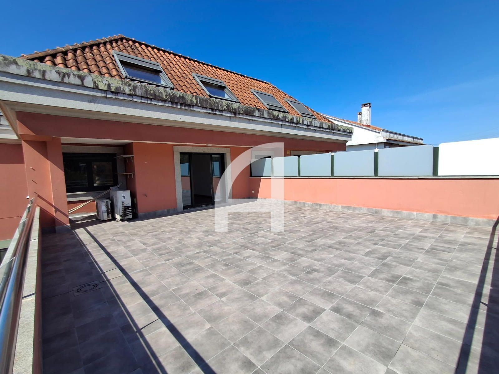 Terrace of Attic to rent in Vigo   with Air Conditioner, Heating and Terrace