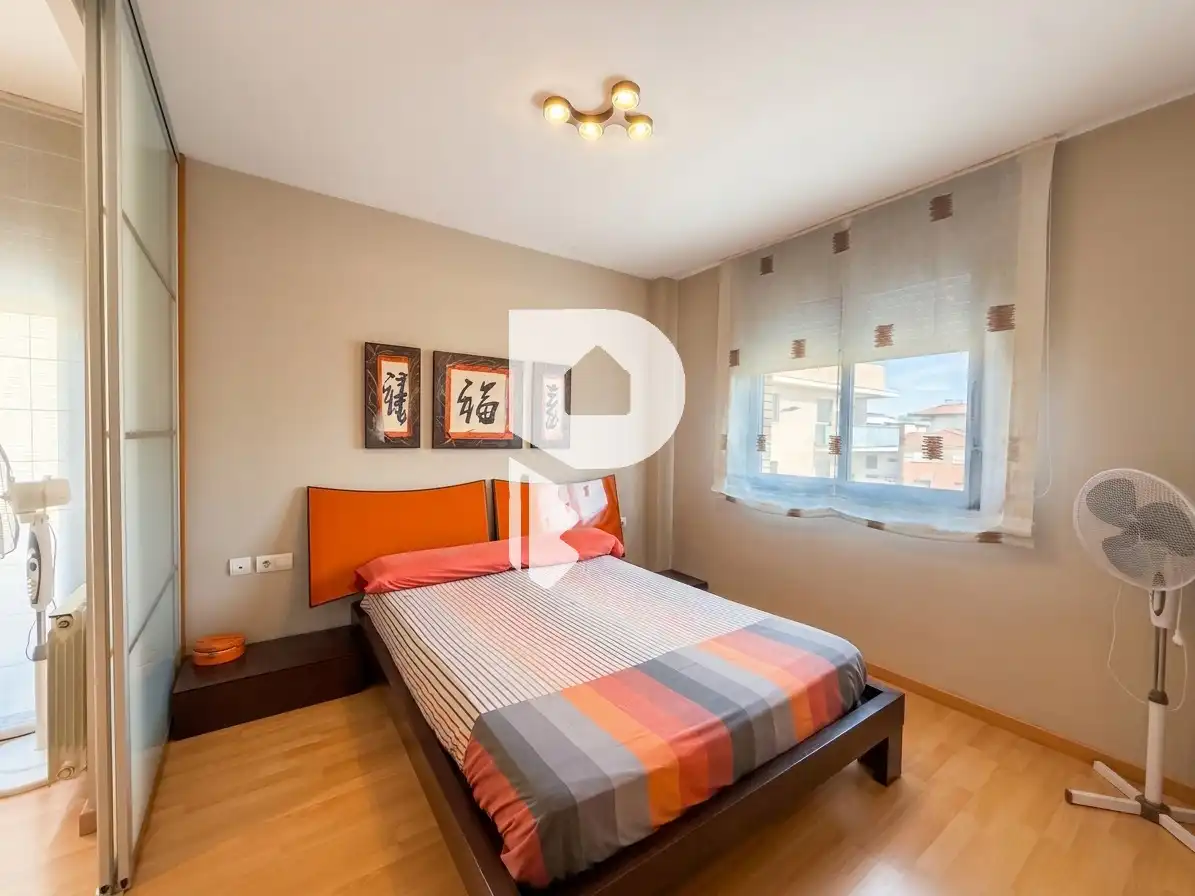 Habitación de Piso en venta en Sant Vicenç Dels Horts con Aire acondicionado, Calefacción y Parquet