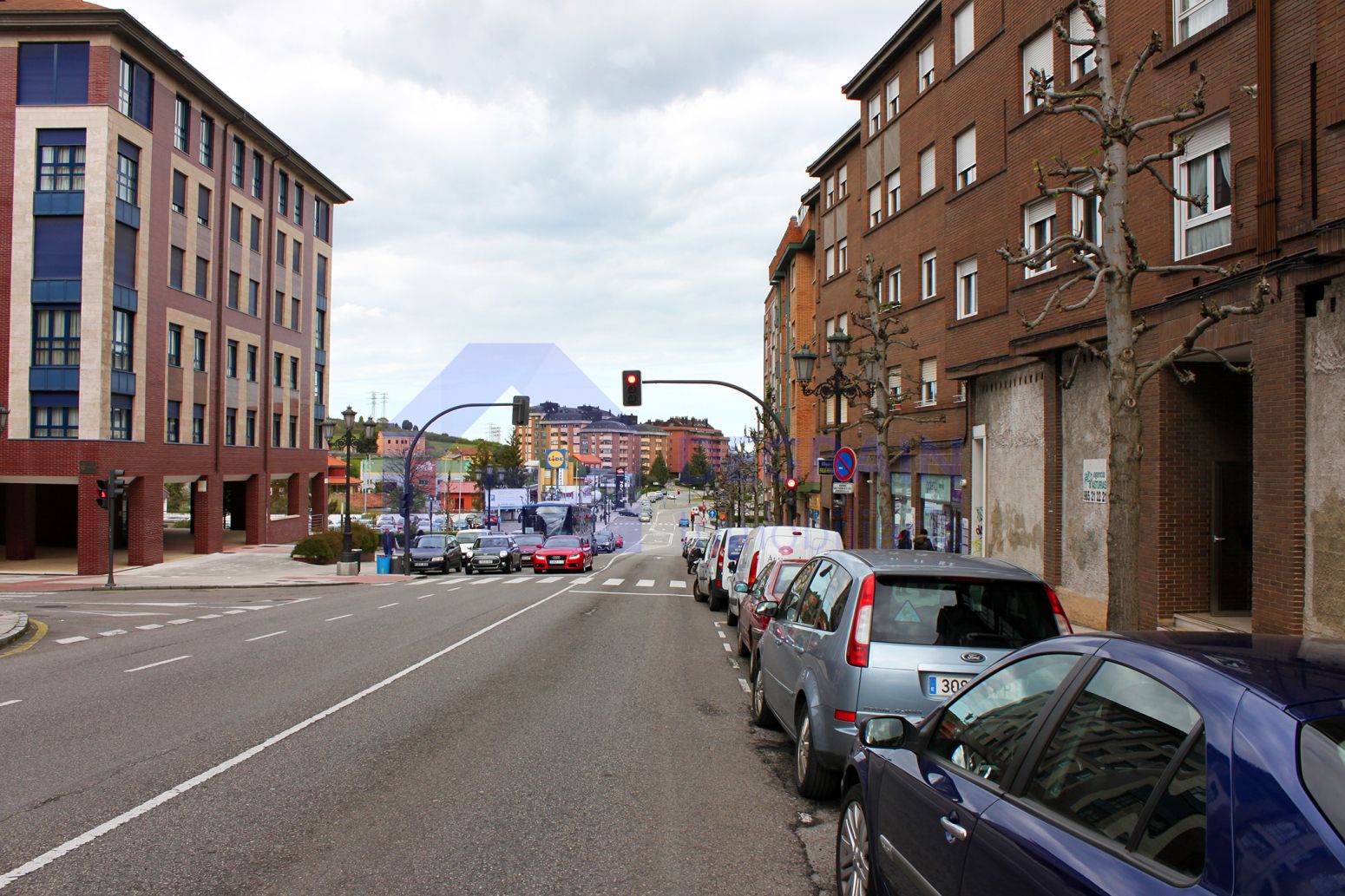 Vista exterior de Piso en venta en Oviedo  con Calefacción