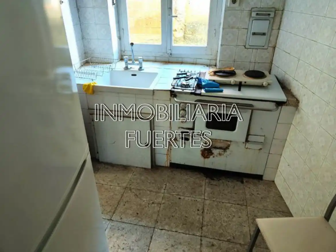 Cuina de Finca rústica en venda en Santa Colomba de Curueño amb Calefacció, Jardí privat i Parquet
