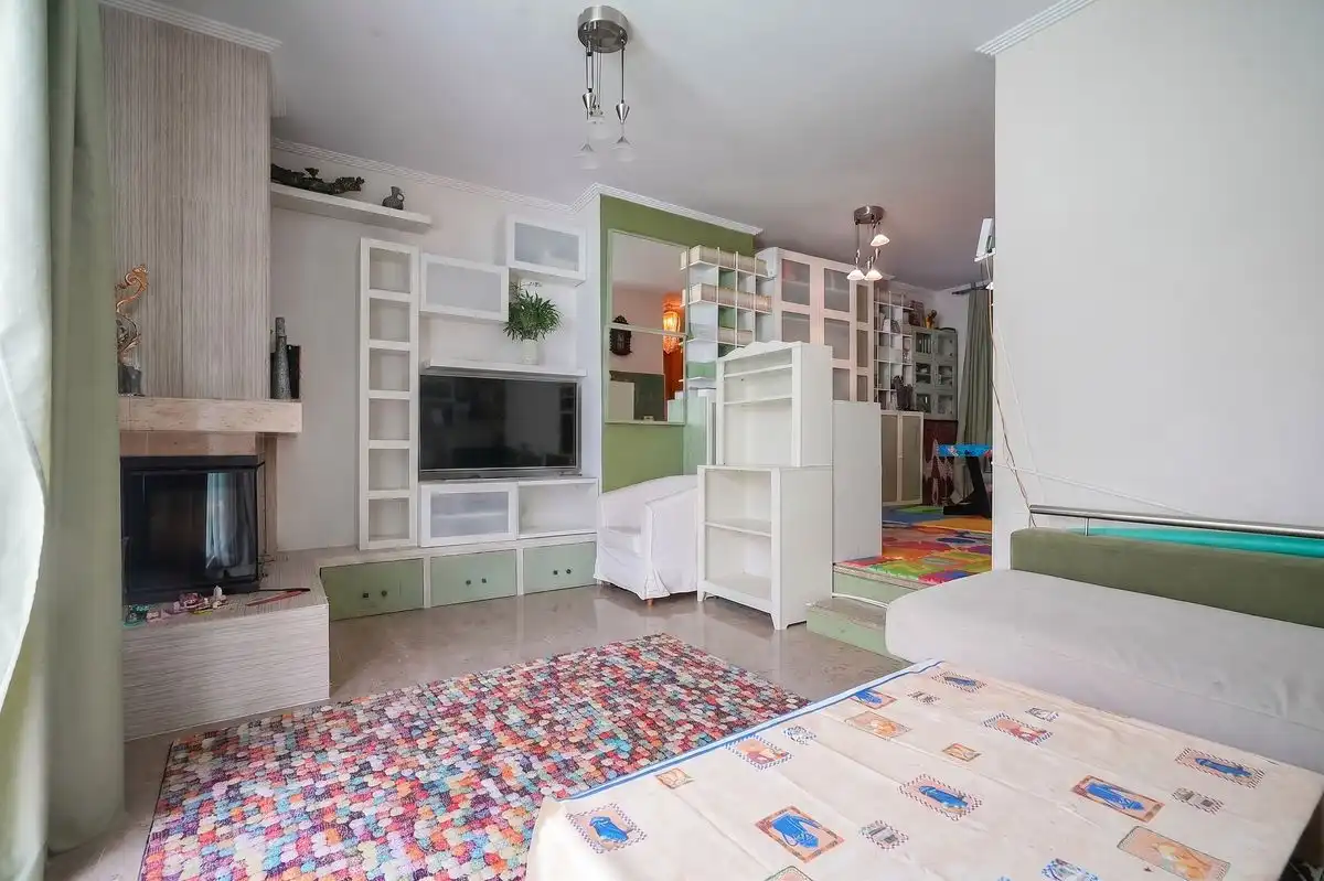 Sala de estar de Casa adosada en venta en Guadalajara con Aire acondicionado, Calefacción y Terraza