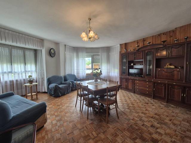 Piso en Venta en Espinosa de los Monteros