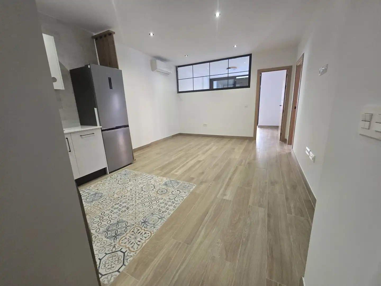 Flat with lift to rent in JOSE LAGUILLO